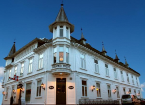 Отель Grand Hotel Flekkefjord  Флеккефьорд 